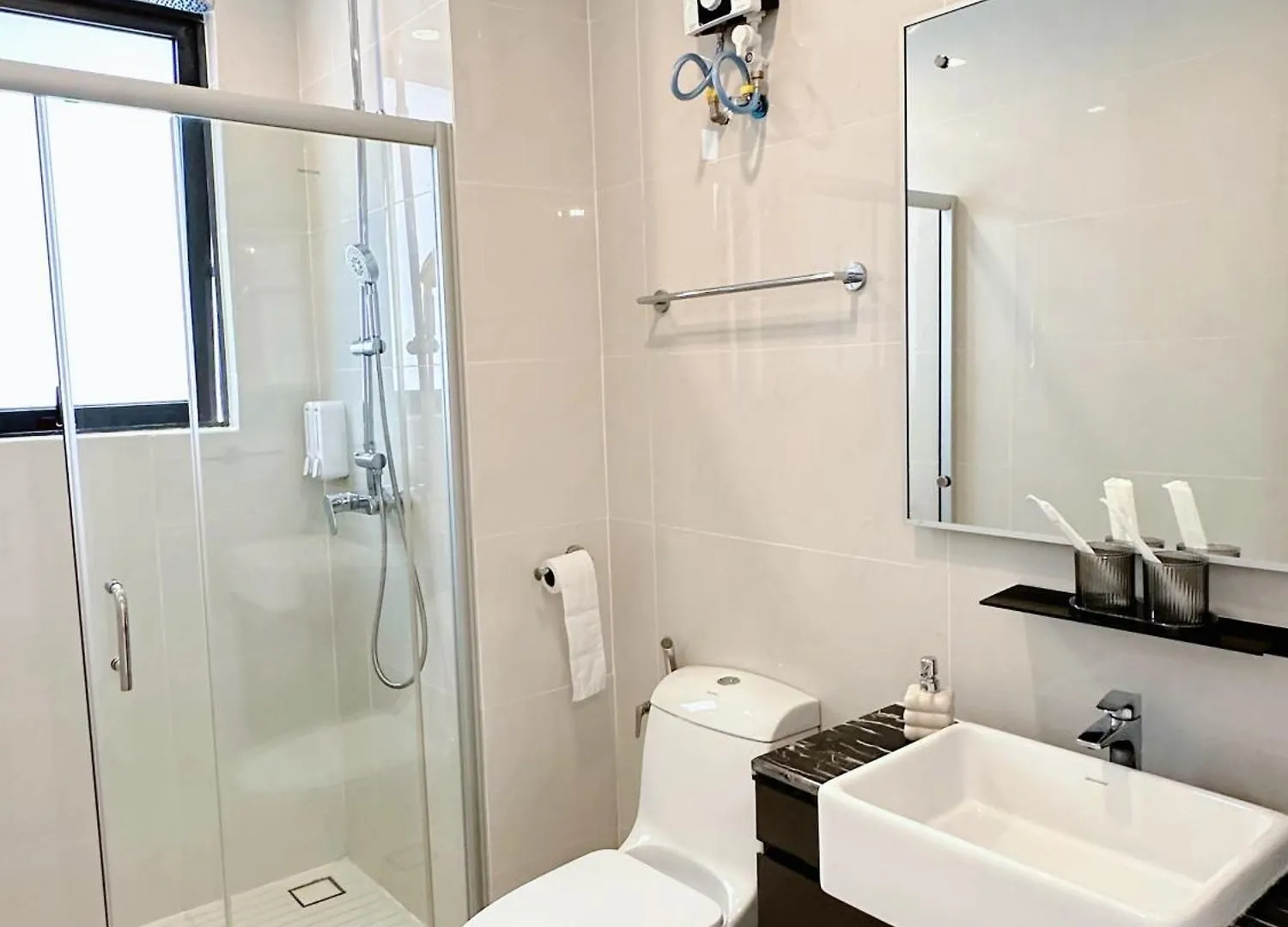 Romantic Seaview & Piano Stay In Johor Bahru 15 Mins Drive To Legoland